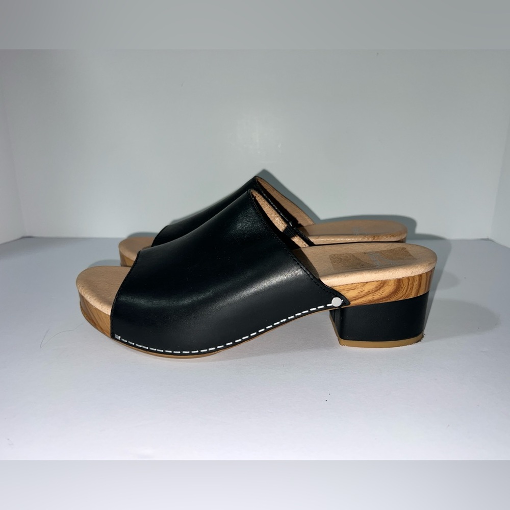 Dansko Black Leather Slide Mule Clogs Low Heel
Comfort Sandals EU 40 US 9 - Picture 6 of 13